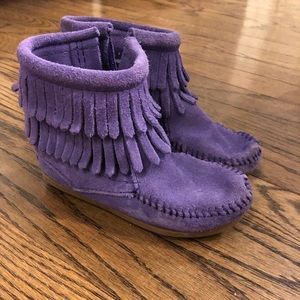 Minntonka purple fringed moccasins